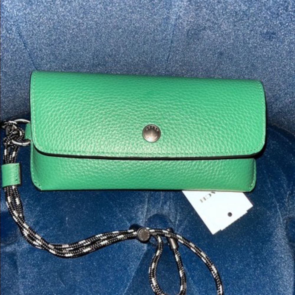Authentic Coach Green Leather Sunglass Case - Picture 1 of 4
